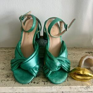 Zara Metallic Green Heeled Sandals 🍀🍀🍀